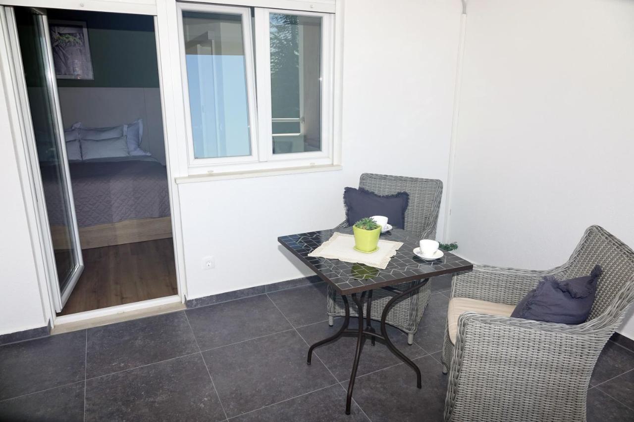 Apartments Bombonin Makarska Esterno foto